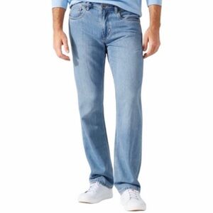 TOMMY BAHAMA Men’s Caymen Island Relaxed Fit Light Wash Jeans, 33/32